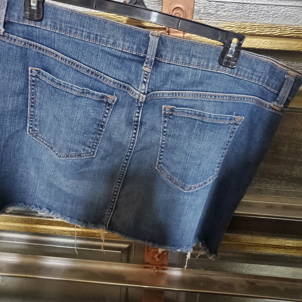 Cutoff denim miniskirt